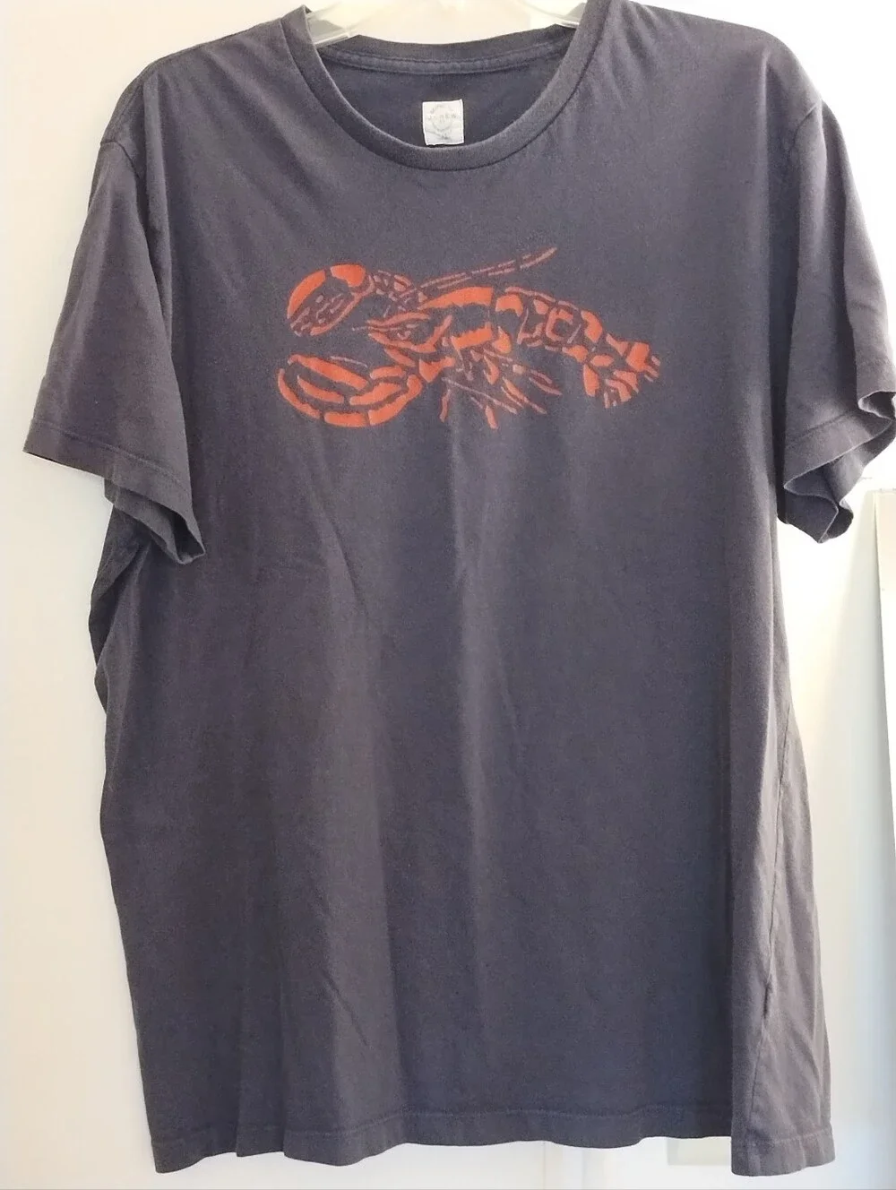 Men's J. Crew Cotton Short Sleeve Dark Navy Graphic T-Shirt With Red Lobster XL